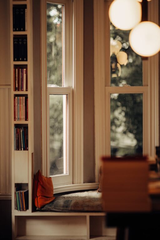 Tips for Creating a Cosy Reading Nook at Home